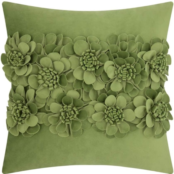 3D Decorative Flower Pillow Cover - Picture 1 of 5